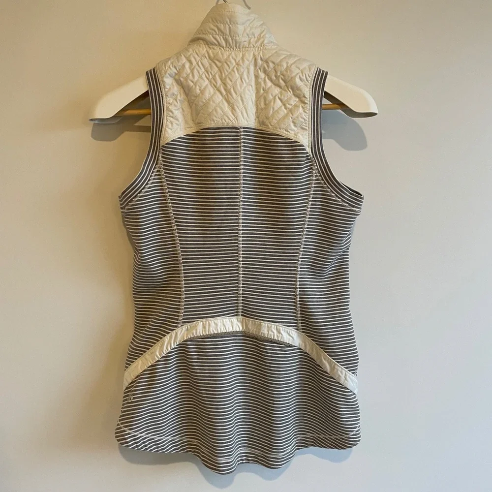 Lululemon Quilted Puffer Vest Cream Striped Sides Zip Front Womens‎ Size 6